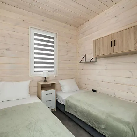 Dom wakacyjny Wakacyjny Z Ogródkiem W Pobierowie Niedaleko Plaży By Renters *