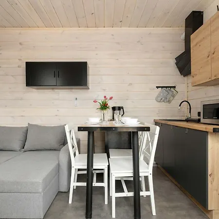 Wakacyjny Z Ogródkiem W Pobierowie Niedaleko Plaży By Renters * Pobierowo