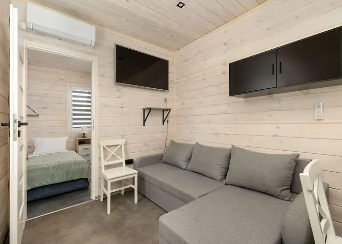 Wakacyjny Z Ogrodkiem W Pobierowie Niedaleko Plazy By Renters Pobierowo