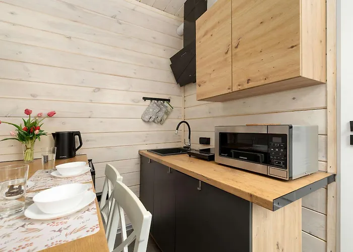 Wakacyjny Z Ogrodkiem W Pobierowie Niedaleko Plazy By Renters Feriehus *